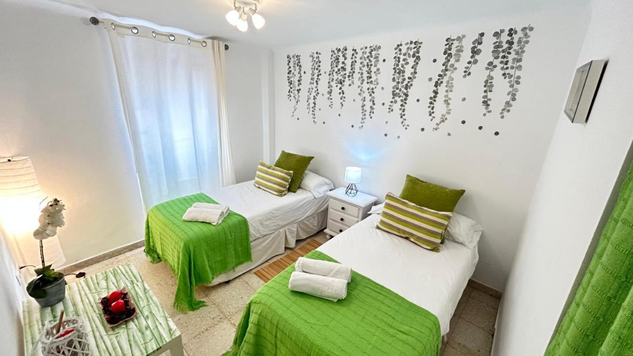Villa Cozy Town House With Terrace And Free Wifi Ronda Exterior foto
